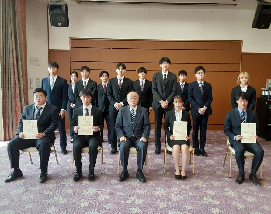 令和3年度広島大学副学長表彰式を行いました